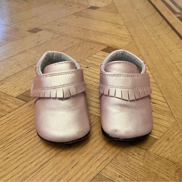 Two Pairs rosegold and pink Lily & Jack Mocs. Two pairs. Size 6-12 months. - Picture 4 of 8